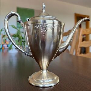 Vintage Silver Kenilworth Teapot